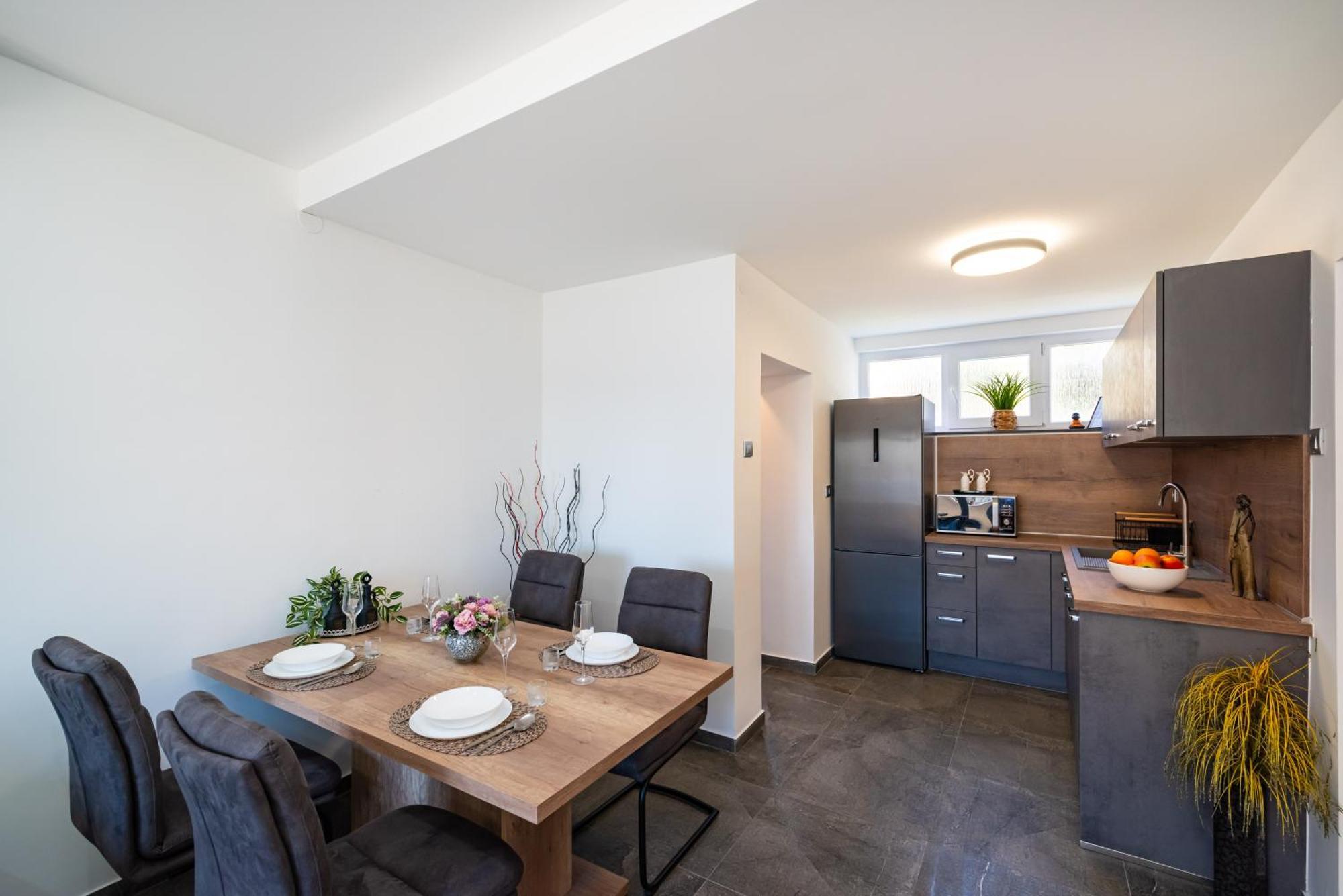 Kolovare Garden Oasis - First Row By Sea Apartment Zadar Exterior photo